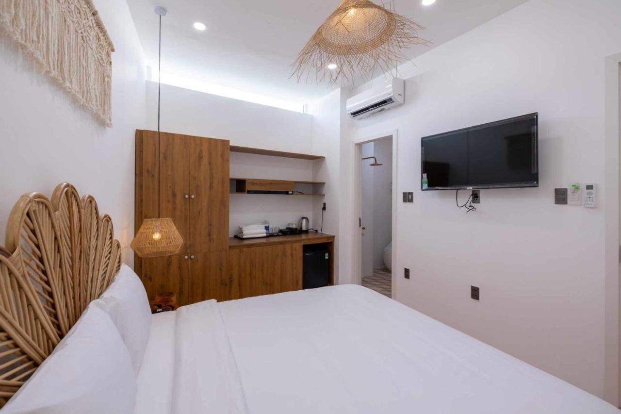 Pisces Hotel Hue Esterno foto