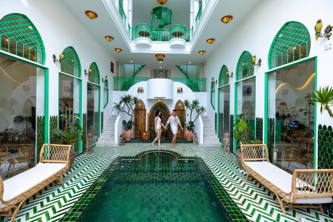 Pisces Hotel Hue Esterno foto