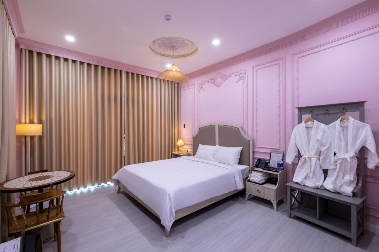 Pisces Hotel Hue Esterno foto