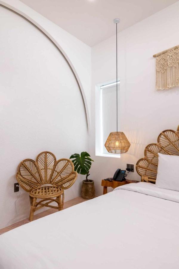 Pisces Hotel Hue Esterno foto