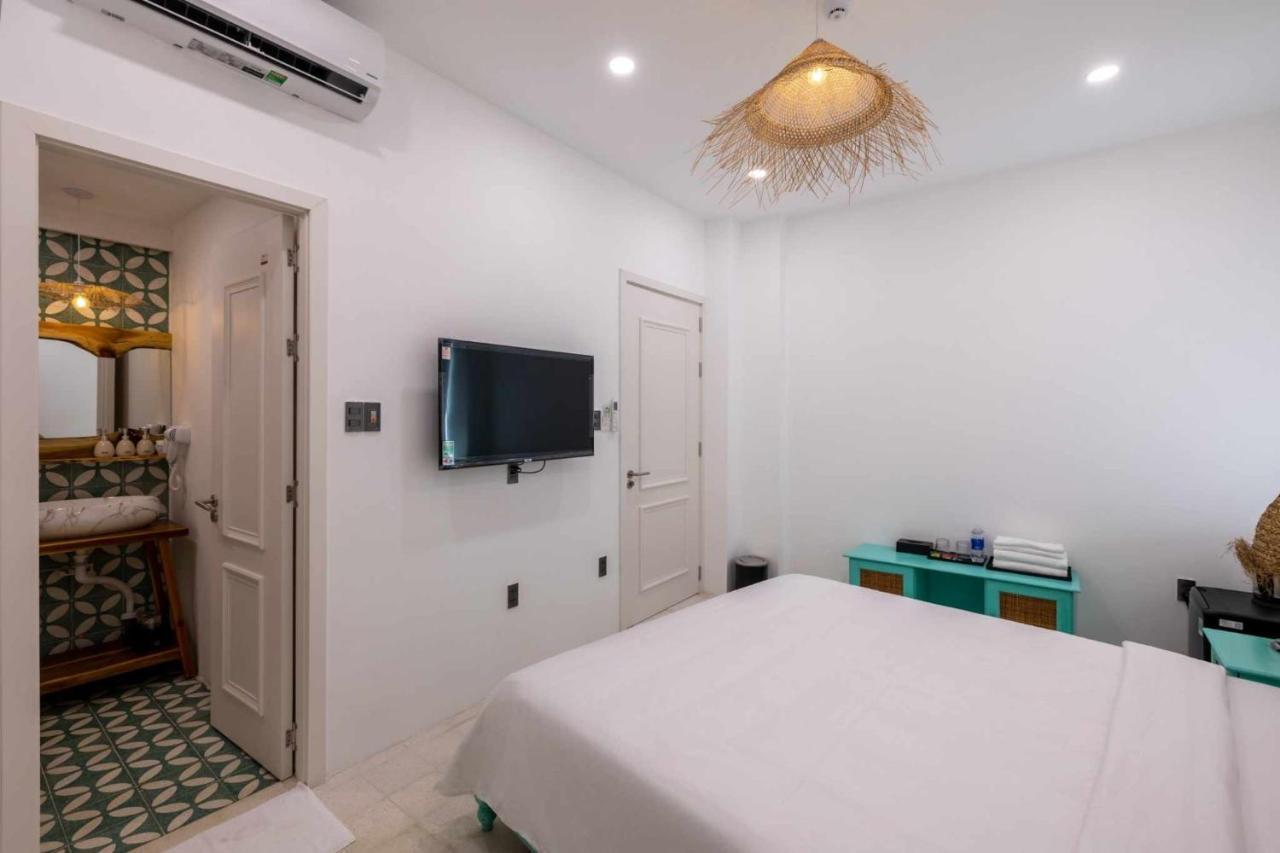 Pisces Hotel Hue Esterno foto