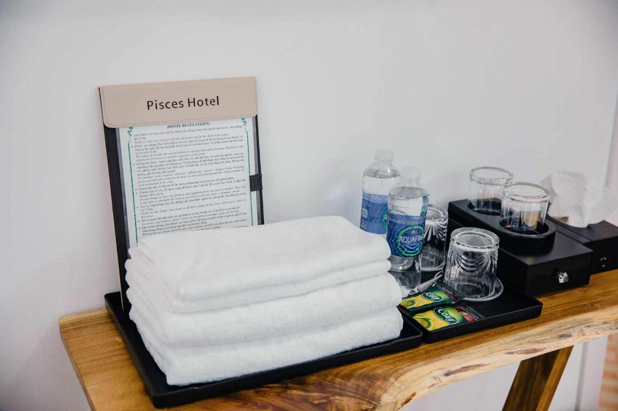 Pisces Hotel Hue Esterno foto